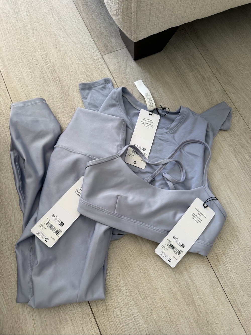 Sold Out / Limited Edition Color - Alo Winer Frost Set